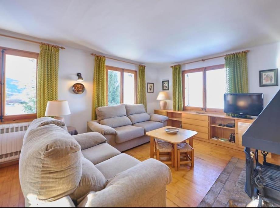 Casa L'Avet. El Vilar D'Urtx Escardacs エクステリア 写真