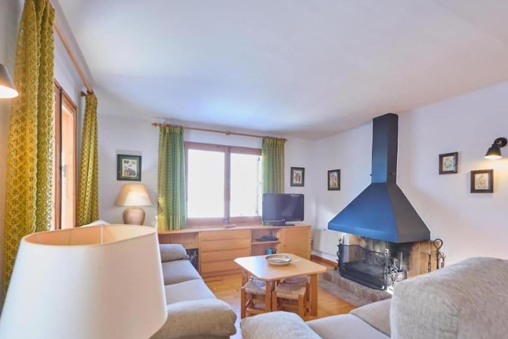 Casa L'Avet. El Vilar D'Urtx Escardacs エクステリア 写真